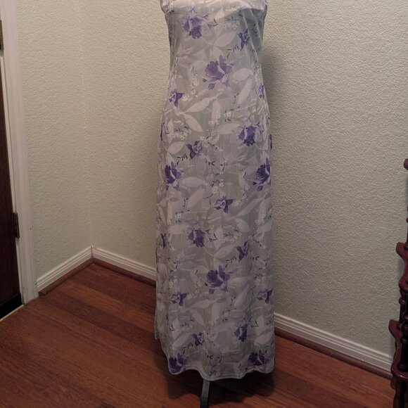 Long Floral Dress for Ladies- Size M- Sleeveless-Green/Purple - Picture 9 of 10